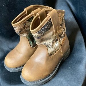 Toddler boots